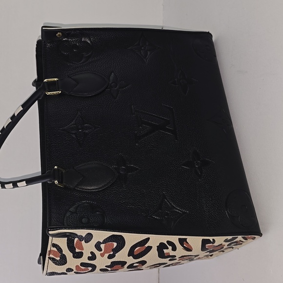 Louis Vuitton Handbags - Louis Vuitton Black and Leopard Print Tote